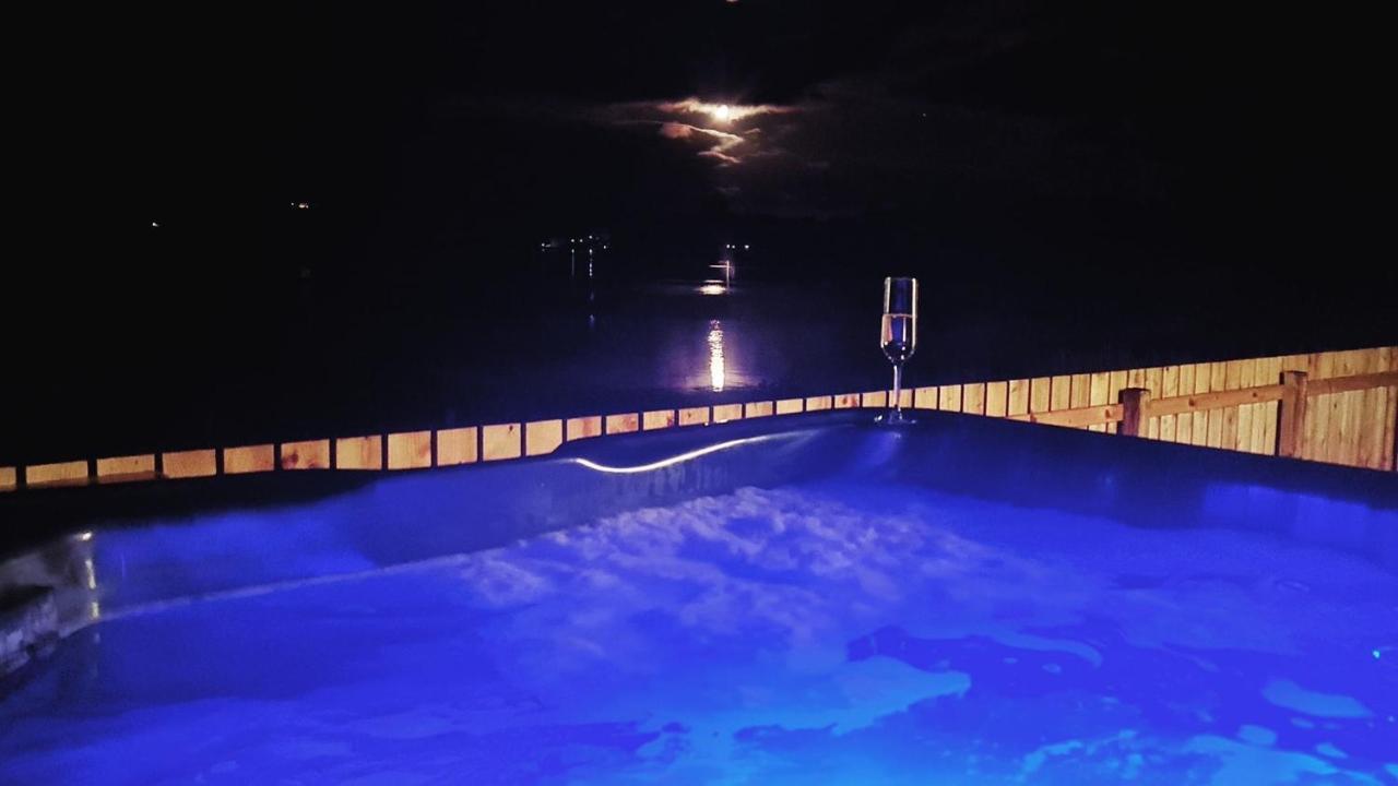 Shoreland Lodges - Cherry Lodge Fort Augustus Esterno foto