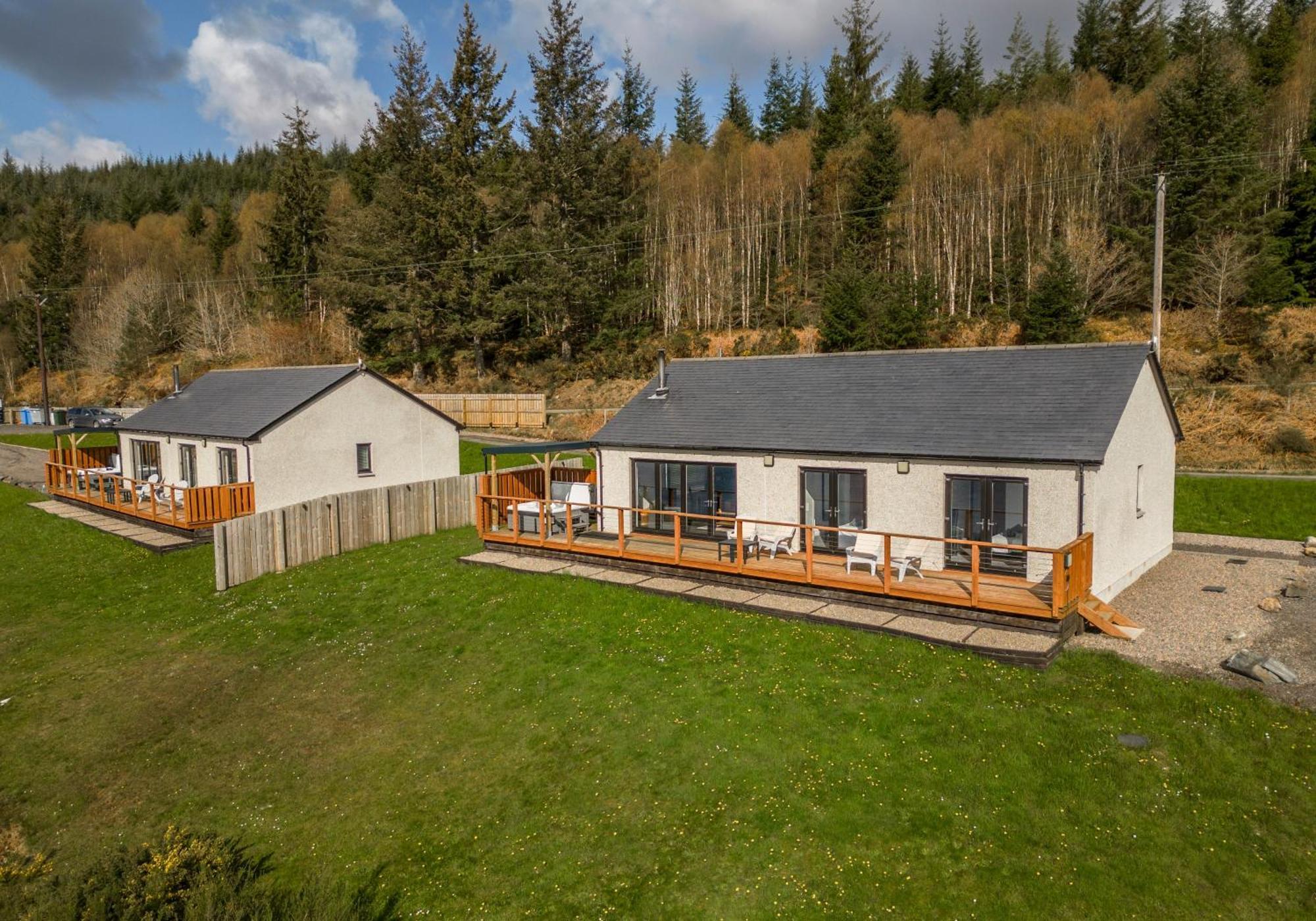 Shoreland Lodges - Cherry Lodge Fort Augustus Esterno foto