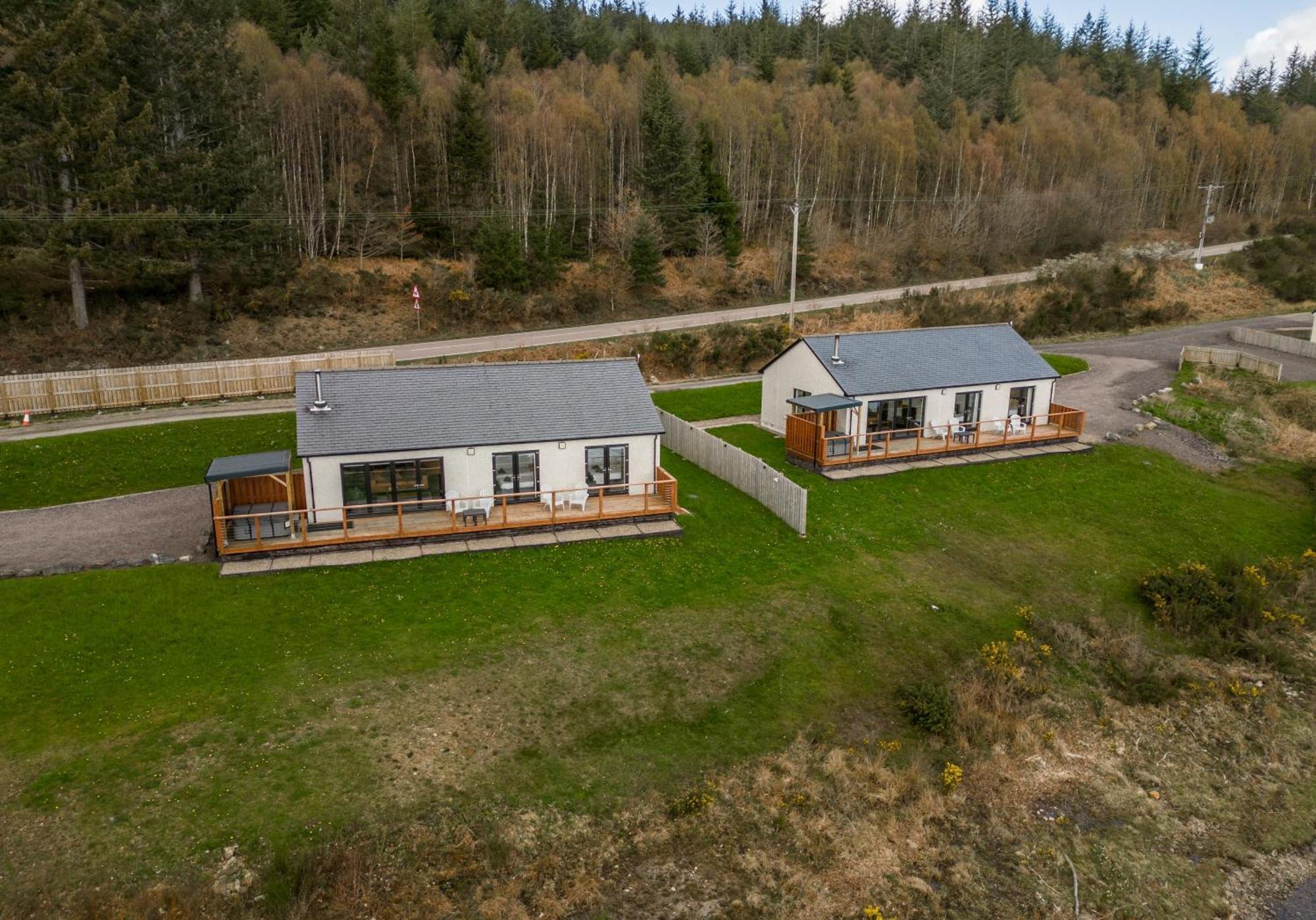 Shoreland Lodges - Cherry Lodge Fort Augustus Esterno foto